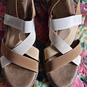 Women’s Elastic Crisscross Sandals - White, Tan & Brown